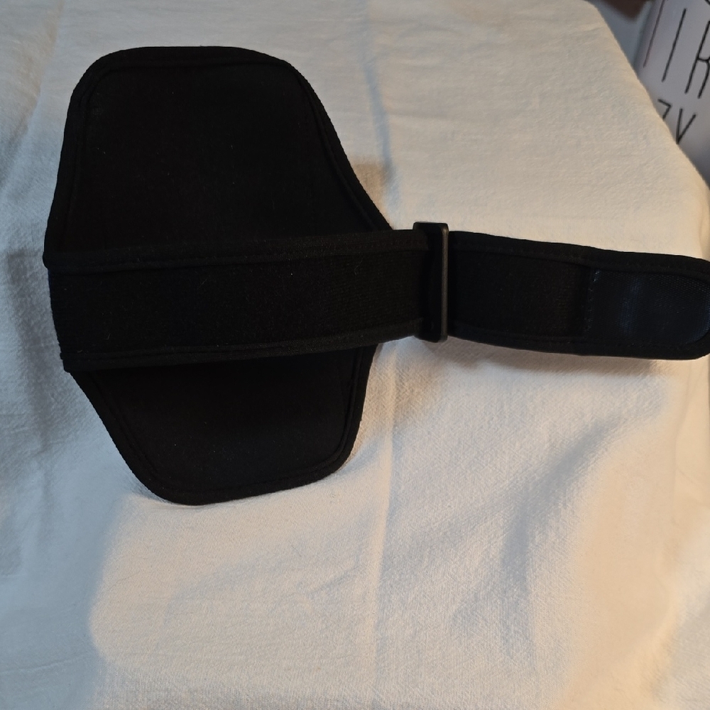 Blue Arm Band with Clear Cover For Phone - Picture 3 of 4
